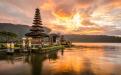 Den-pura-ulun-danu-Bali-Indonesia-Product-Image